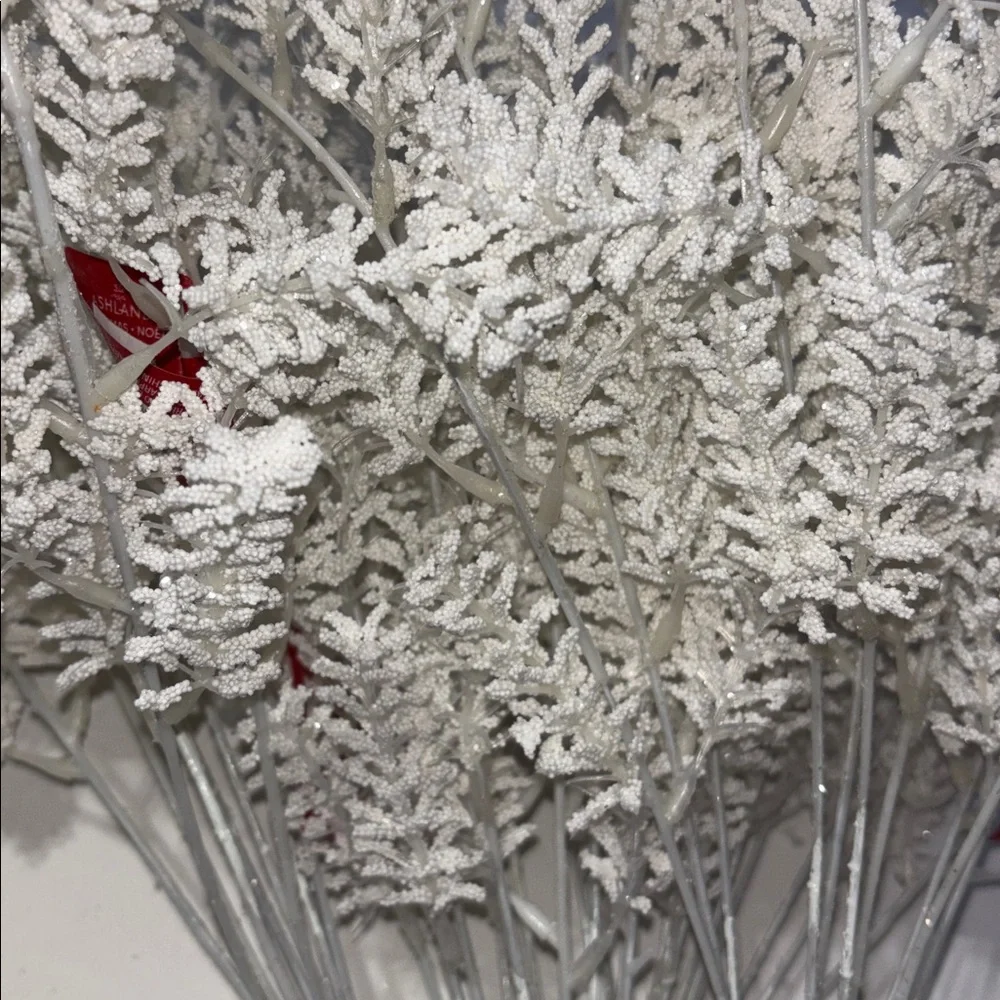 Snowy White Faux Fern Spray White Glitter Pine Branches White Tree Filler NWT